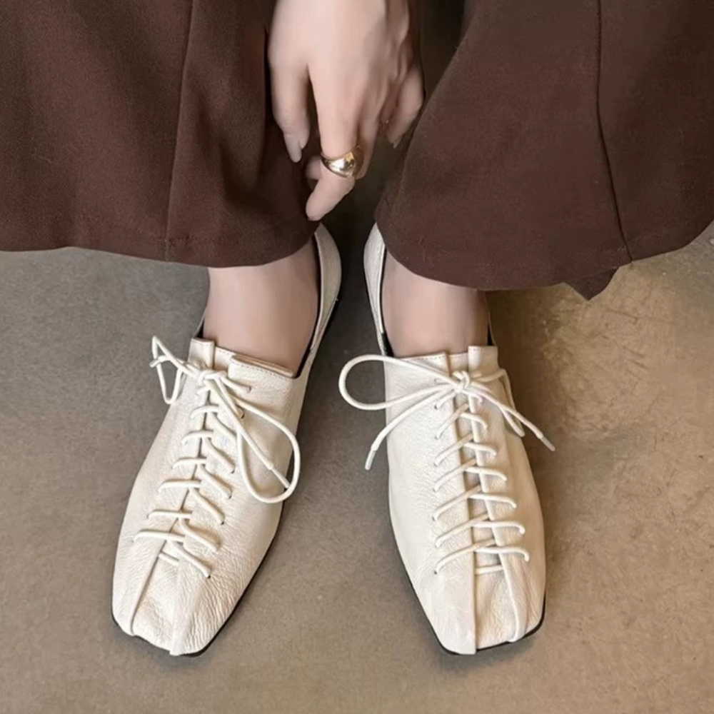 Elegant Sheepskin White Women's Lace-Up Shoes